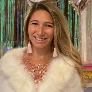 Meet your Posher, Christy